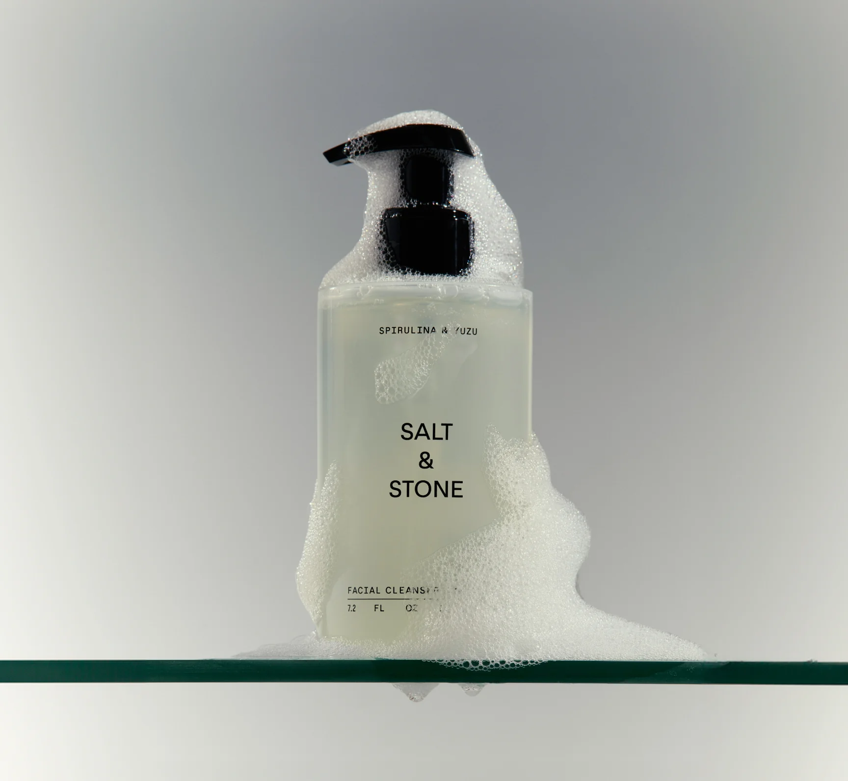 Spirulina & Yuzu Facial Cleanser - Image 5